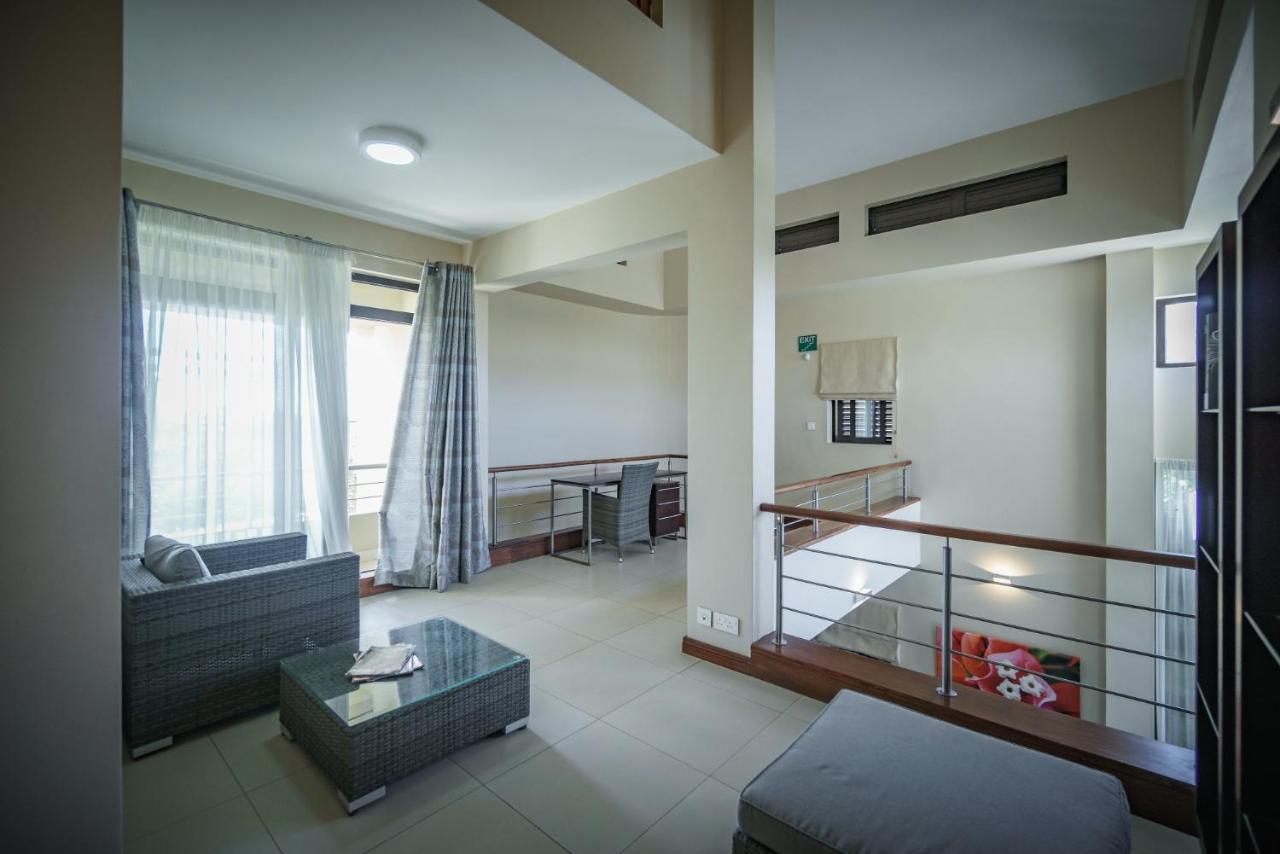 Villasun Luxury Apartments & Villas Flic en Flac Экстерьер фото